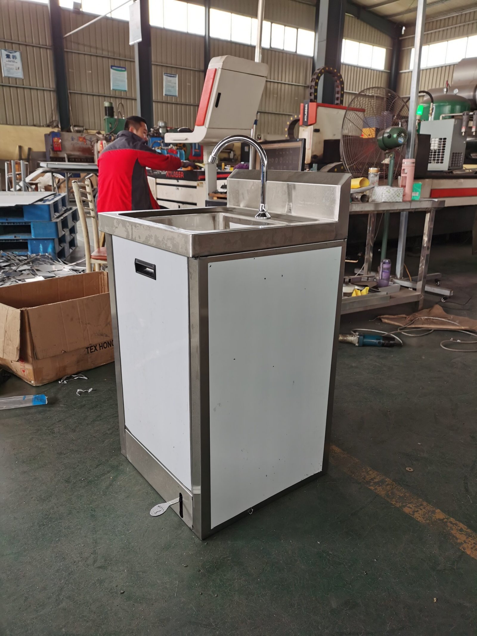 Chậu rửa tay sát khuẩn