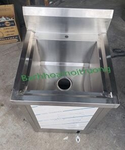 Chậu rửa tay có vòi đạp chân