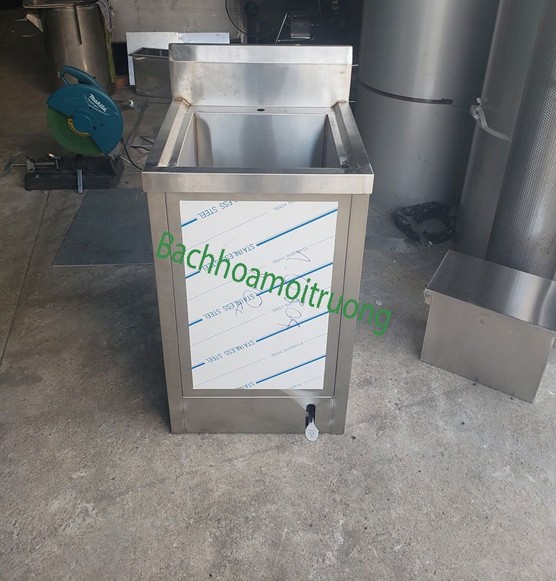 Chậu rửa tay y tế 1 vòi có đạp chân