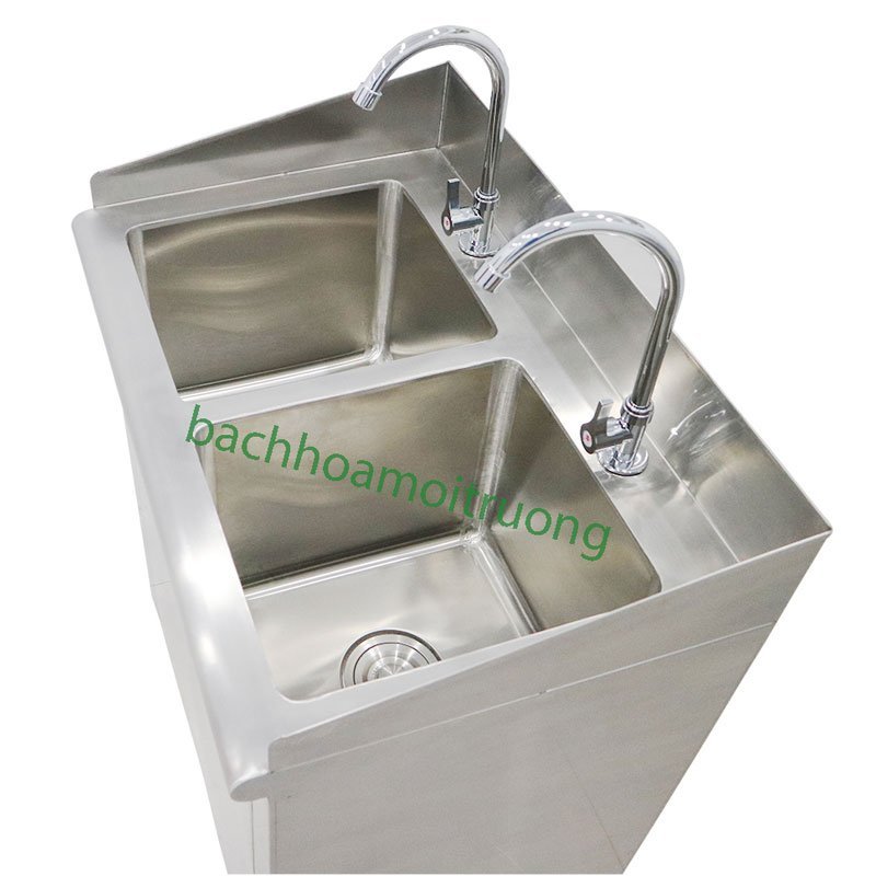 Chậu y tế với thiết kế 2 hố, 2 vòi