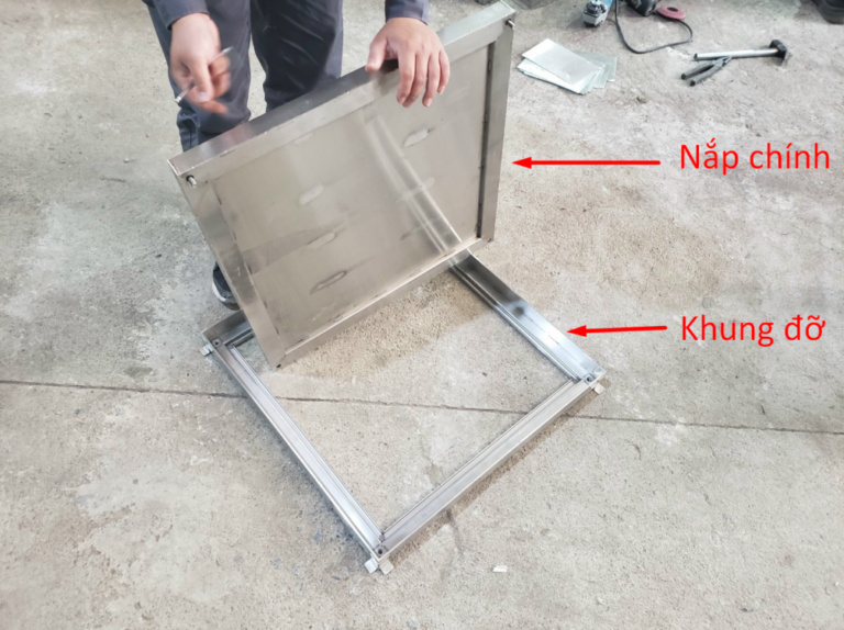 Nắp bể nước inox được gia công theo yêu cầu khách hàng
