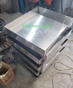 Bách Hóa Môi Trường là đơn vị trực tiếp gia công khay inox chữ nhật và phân phối đến khách hàng