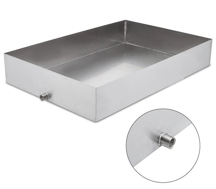 Khay inox thiết kế thêm ống thoát nước giúp dẫn dung dịch ra bên ngoài