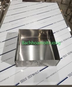 Khay inox vuông 500×500 mm – Bách Hóa Môi Trường