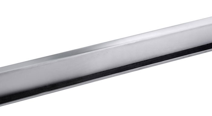 Các cạnh nắp bể nước ngầm 700x700 mm được mài nhẵn, đảm bảo an toàn khi sử dụng
