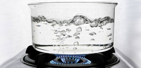 Làm mềm nước cứng bằng nhiệt là phương pháp đơn giản để bạn xử lý nước cứng 