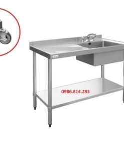 Bàn bếp inox có bánh xe là loại bàn làm từ chất liệu inox bên bỉ và được tích hợp hệ thống bánh xe linh hoạt 