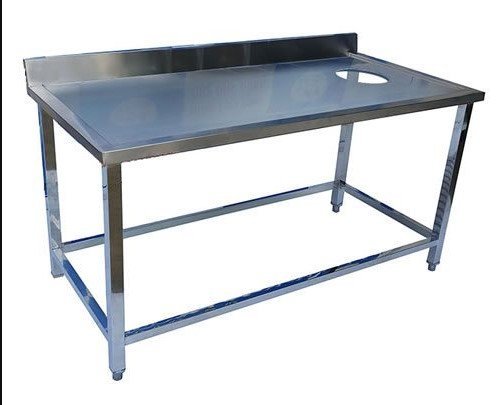 Bàn inox có lỗ xả rác không chỉ tiện lợi mà còn mang lại nhiều ưu điểm vượt trội