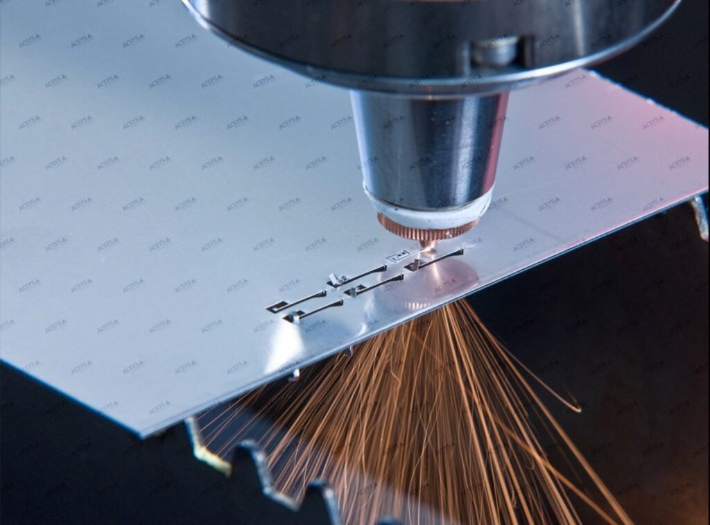Ưu điểm vượt trội của gia công cắt laser là đường cắt mịn, sắc nét