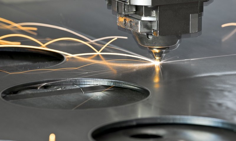 Cắt laser bằng công nghệ CNC đạt tốc độ nhanh và độ chính xác cao